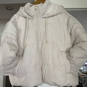 Zara Women's Cream Puffer Jacket XXL